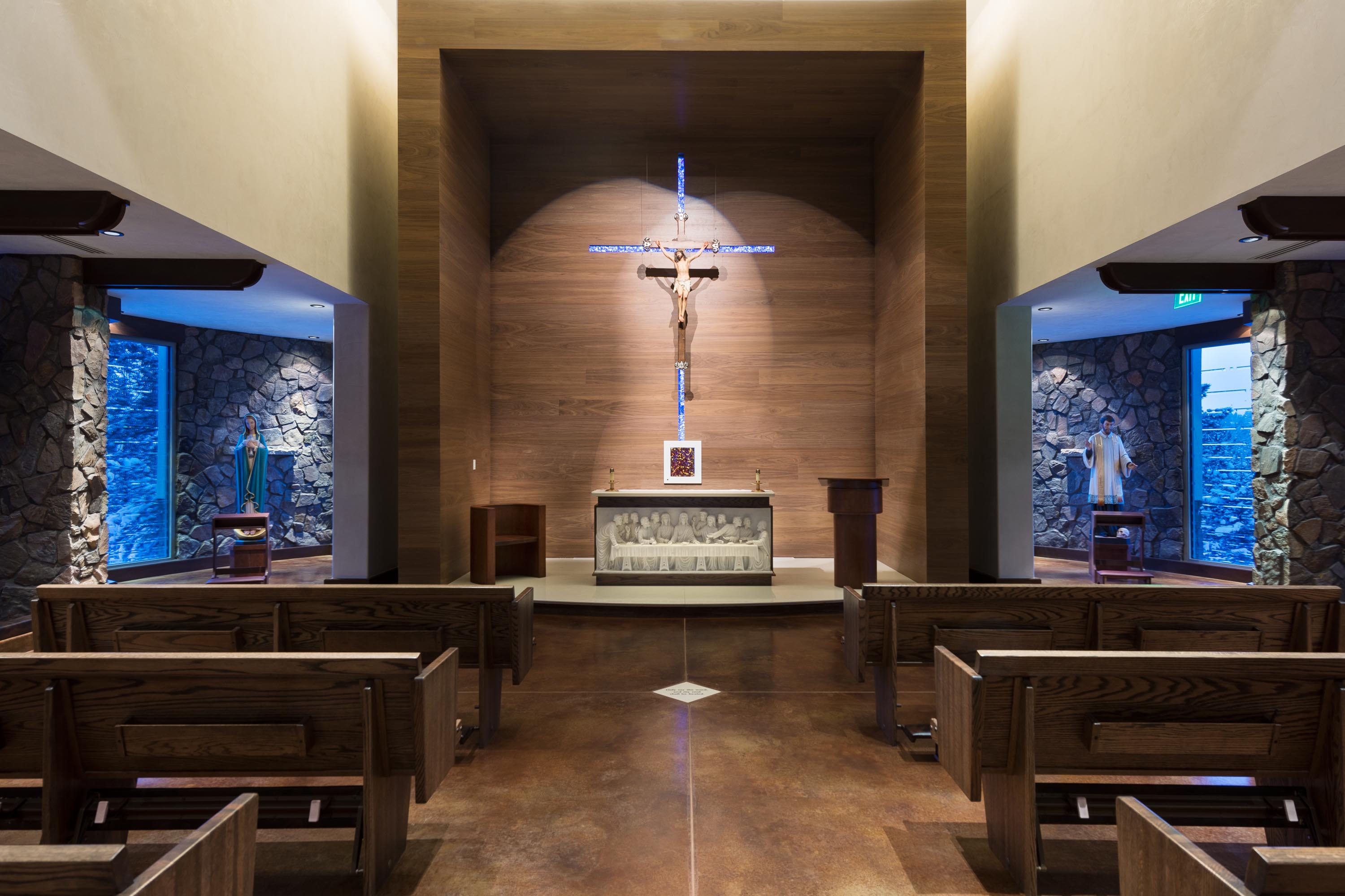 Chapel at El Tesoro Photo Interior sanctuary 04